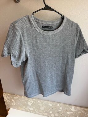 Abercrombie & Fitch Light Gray Waffle Knit Crew Tee